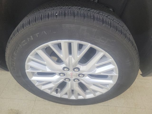 Used 2026 GMC Acadia Elevation w/ Elevation Premium Package FWD image 9