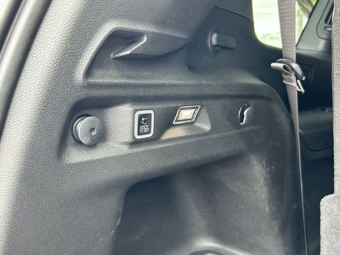 Used 2024 Jeep Grand Cherokee L Limited RWD image 48