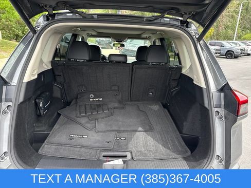 Used 2023 Nissan Rogue SV w/ SV Premium B Package AWD/4WD image 11