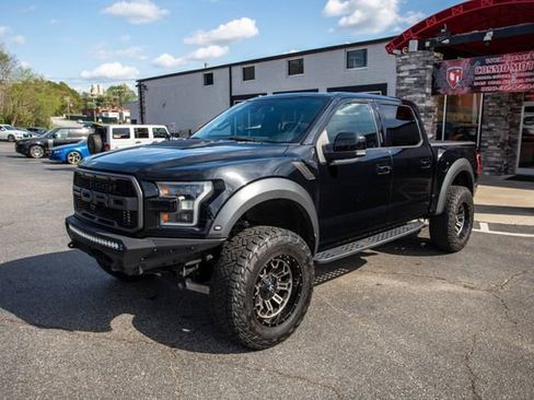 Used 2018 Ford F150 Raptor w/ Equipment Group 802A Luxury image 2
