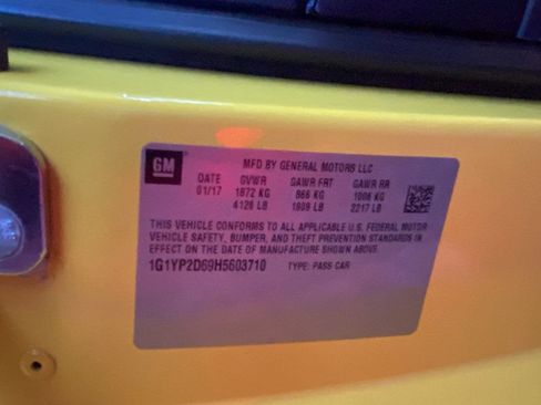 Used 2017 Chevrolet Corvette Z06 w/ Z07 Performance Package image 19