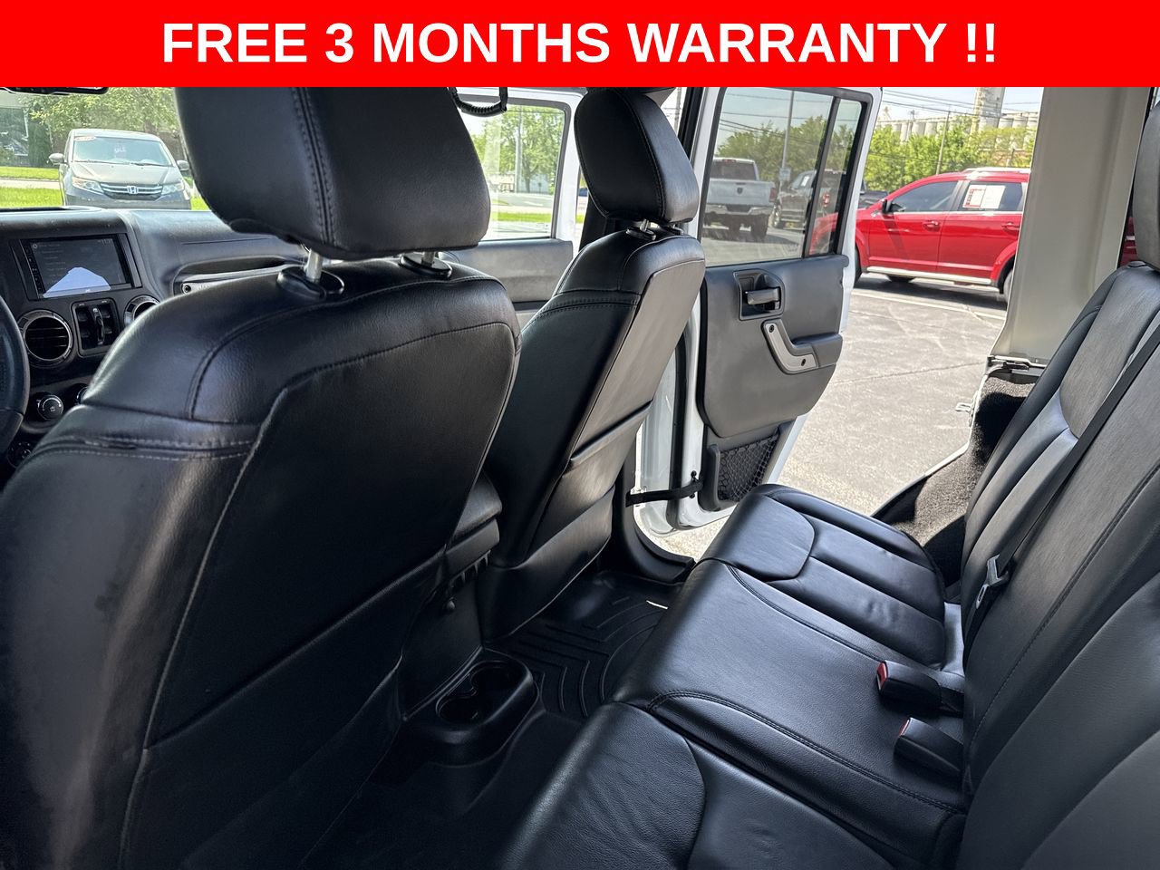 Used 2018 Jeep Wrangler Unlimited Sahara AWD/4WD image 24