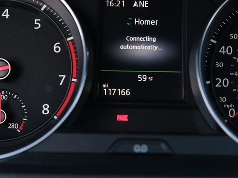 Used 2016 Volkswagen GTI SE w/ Driver Assistance Package image 25