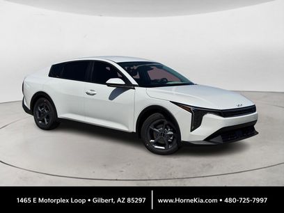 New 2026 Kia K4 LXS