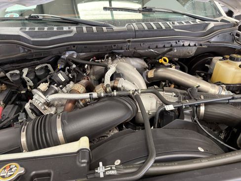 Used 2021 Ford F250 Platinum AWD/4WD image 8