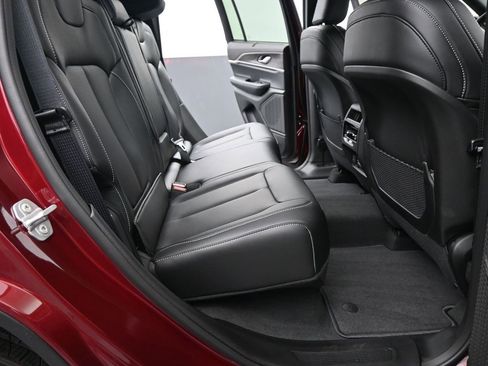 New 2025 Jeep Grand Cherokee Limited w/ Luxury Tech Group II image 15