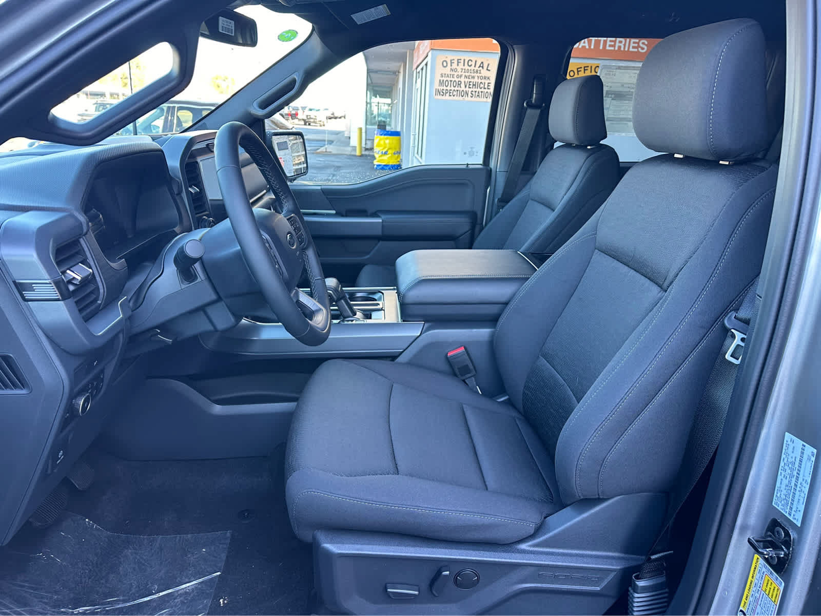 New 2026 Ford F150 XLT w/ Equipment Group 302A MID AWD/4WD image 19
