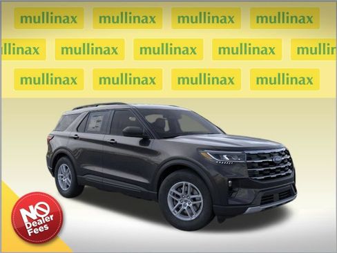 New 2026 Ford Explorer Active w/ Active Comfort Package RWD image 1