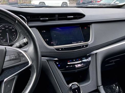 Used 2024 Cadillac XT5 Premium Luxury AWD/4WD image 5
