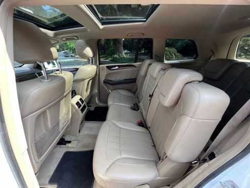 Used 2015 Mercedes-Benz GL 450 4MATIC image 8