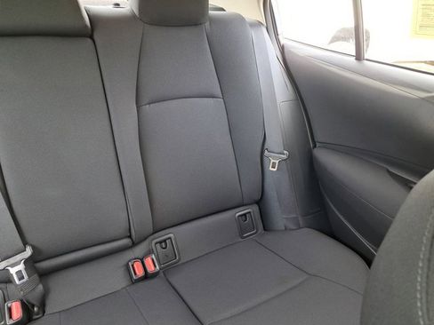 Used 2022 Toyota Corolla LE image 6