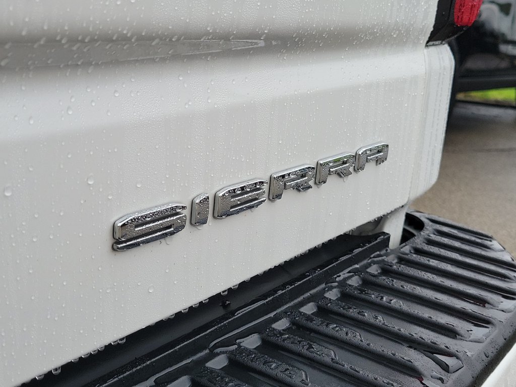 Used 2024 GMC Sierra 1500 Denali Ultimate AWD/4WD image 7