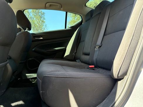 Used 2020 Nissan Altima 2.5 S FWD image 10