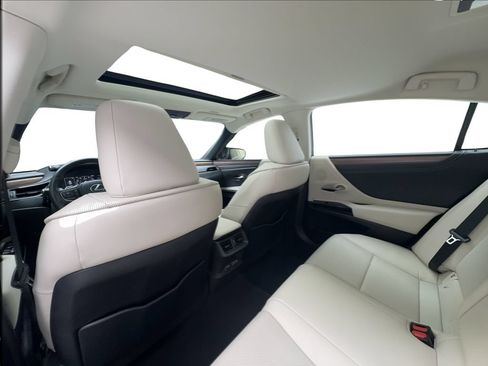 Used 2024 Lexus ES 350 w/ Premium Package FWD image 25