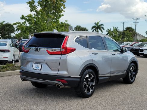 Used 2018 Honda CR-V Touring image 6