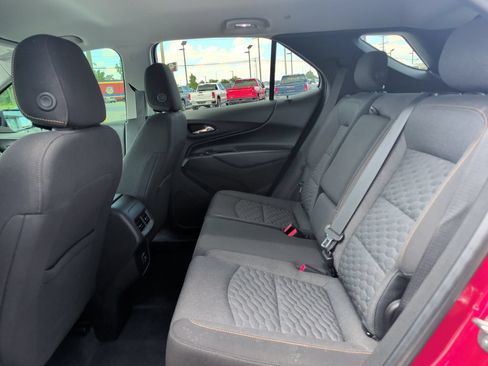 Used 2019 Chevrolet Equinox LT w/ Driver Convenience Package FWD image 18