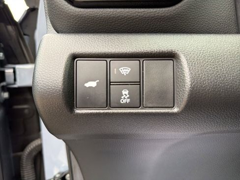 Used 2025 Honda Pilot TrailSport image 24