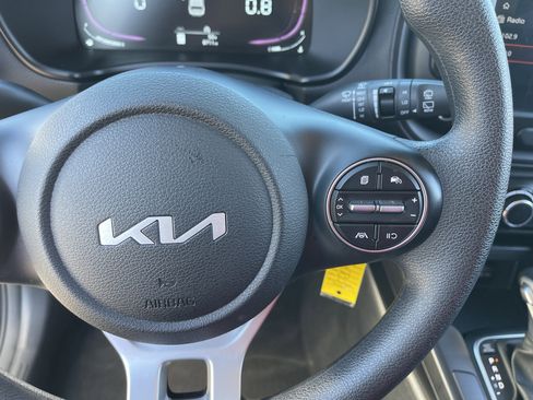 Certified 2023 Kia Soul LX w/ LX Technology Package image 23