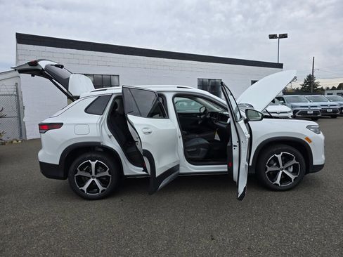 New 2026 Volkswagen Tiguan SE image 19