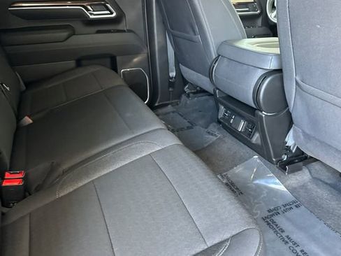 Used 2025 Chevrolet Silverado 2500 LT w/ Convenience Package AWD/4WD image 18