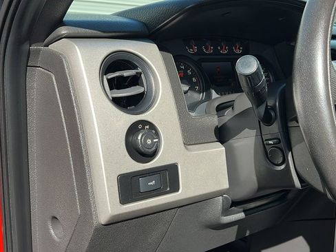 Used 2014 Ford F150 Raptor w/ Equipment Group 801A Luxury image 14