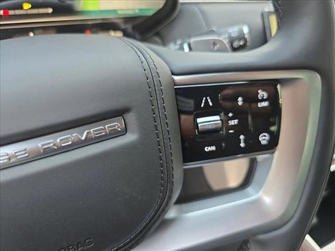 New 2025 Land Rover Range Rover Long Wheelbase SE image 20