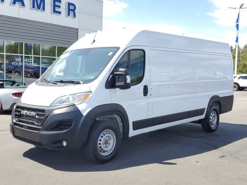 Used 2023 RAM ProMaster 3500 w/ Convenience Group FWD image 4