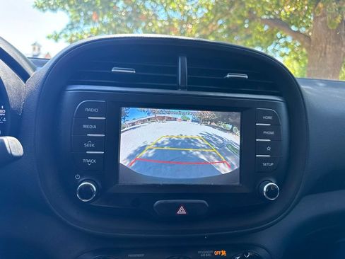 Used 2021 Kia Soul LX FWD image 35