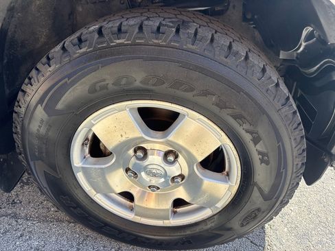 Used 2014 Toyota Tundra SR5 image 5