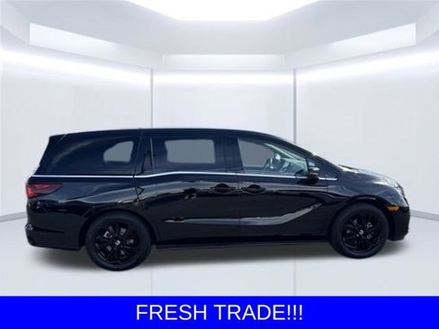 Used 2023 Honda Odyssey Sport image 8