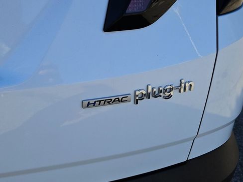 Used 2024 Hyundai Tucson Limited image 37