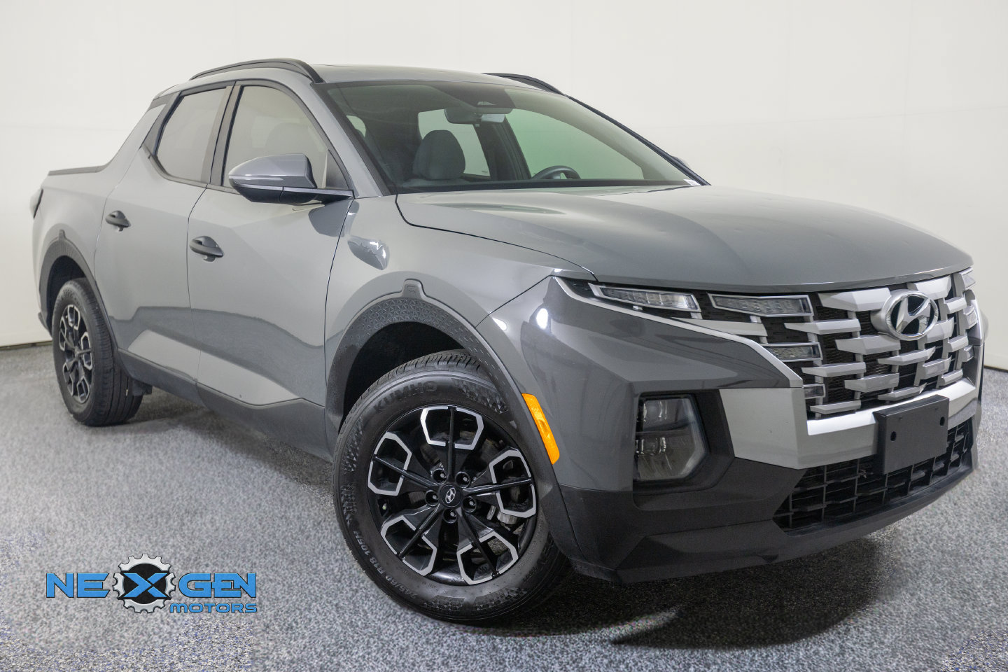 Used 2024 Hyundai Santa Cruz SEL w/ Activity Package AWD/4WD image 1