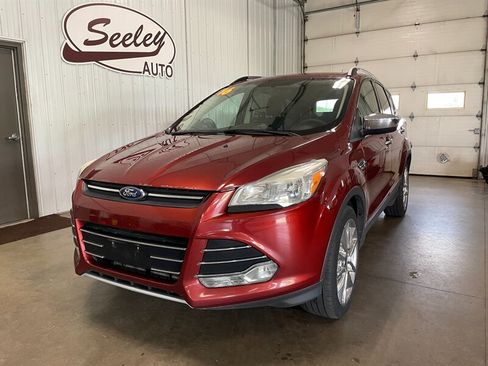 Used 2016 Ford Escape SE w/ SE Chrome Package AWD/4WD image 2