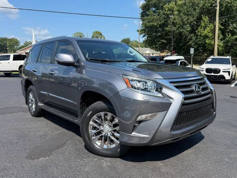 Used 2015 Lexus GX 460 Luxury AWD/4WD image 3