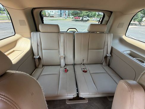 Used 2014 Chevrolet Tahoe LTZ RWD image 28