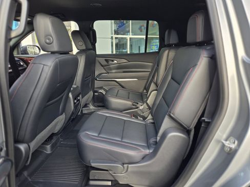 New 2026 Chevrolet Traverse Z71 w/ Enhanced Driving Package AWD/4WD image 16