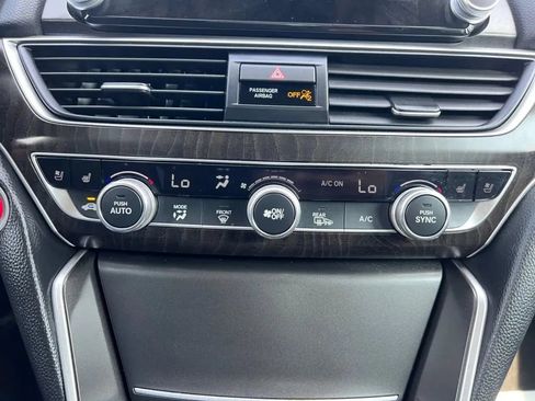 Used 2022 Honda Accord Touring image 42