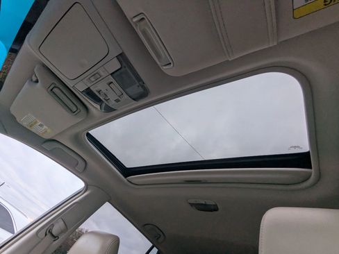 Used 2011 Subaru Outback 2.5i Limited w/ PWR Moonroof Pkg image 20