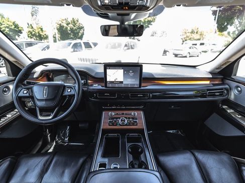 Used 2020 Lincoln Aviator Reserve w/ Equipment Group 202A AWD/4WD image 25