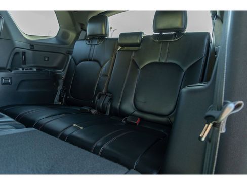 Used 2025 Honda Pilot Black Edition image 15