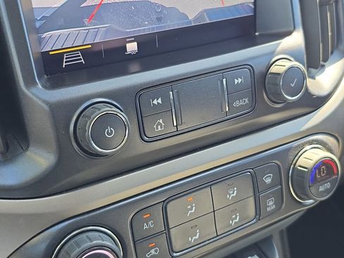 Used 2022 Chevrolet Colorado Z71 image 26