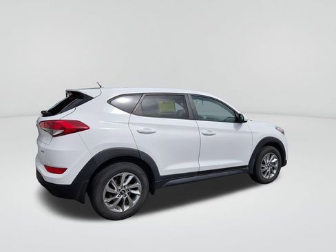 Used 2018 Hyundai Tucson SE image 6