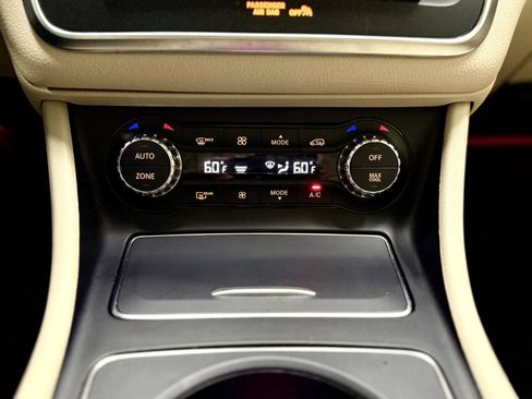 Used 2019 Mercedes-Benz GLA 250 image 21