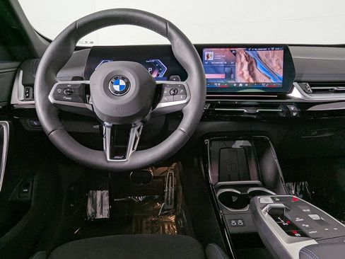 Used 2025 BMW X1 xDrive28i w/ M Sport Package AWD/4WD image 19