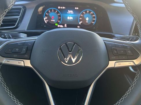 New 2026 Volkswagen Atlas Cross Sport SE FWD image 14