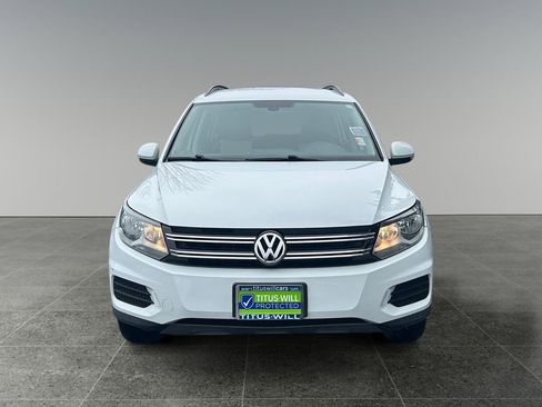 Used 2016 Volkswagen Tiguan S image 2