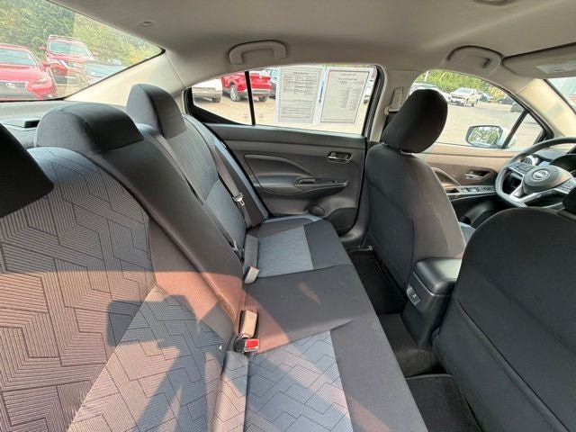 Used 2023 Nissan Versa SV FWD image 23