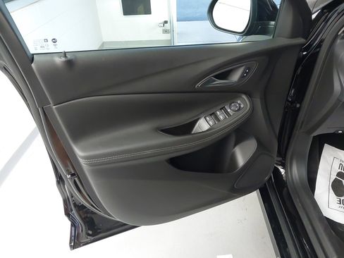 Used 2024 Buick Encore GX Sport Touring w/ Experience Buick Package image 25