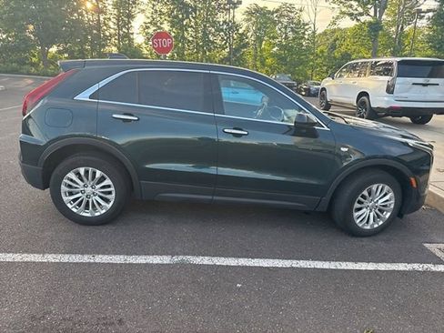 Used 2024 Cadillac XT4 Luxury w/ Cold Weather Package FWD image 2