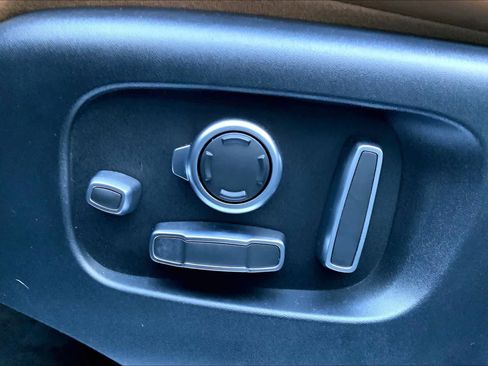 Used 2018 Land Rover Range Rover Sport HSE Dynamic image 34